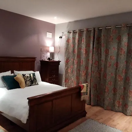 Only Bed & Breakfast Baylough